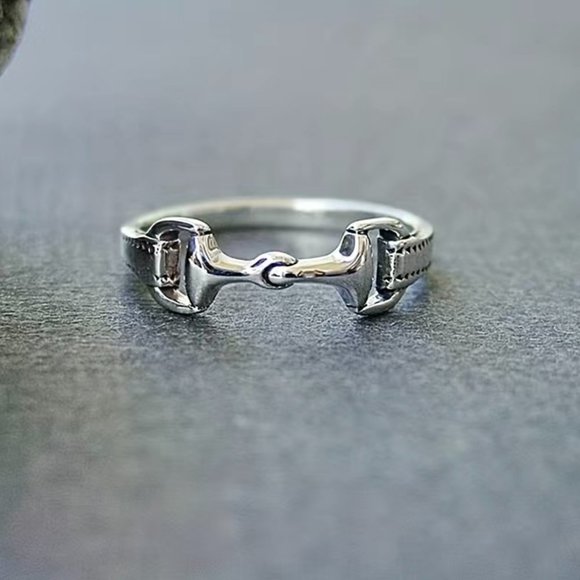 Jewelry - Equestrian / Snaffle Bit Ring #753